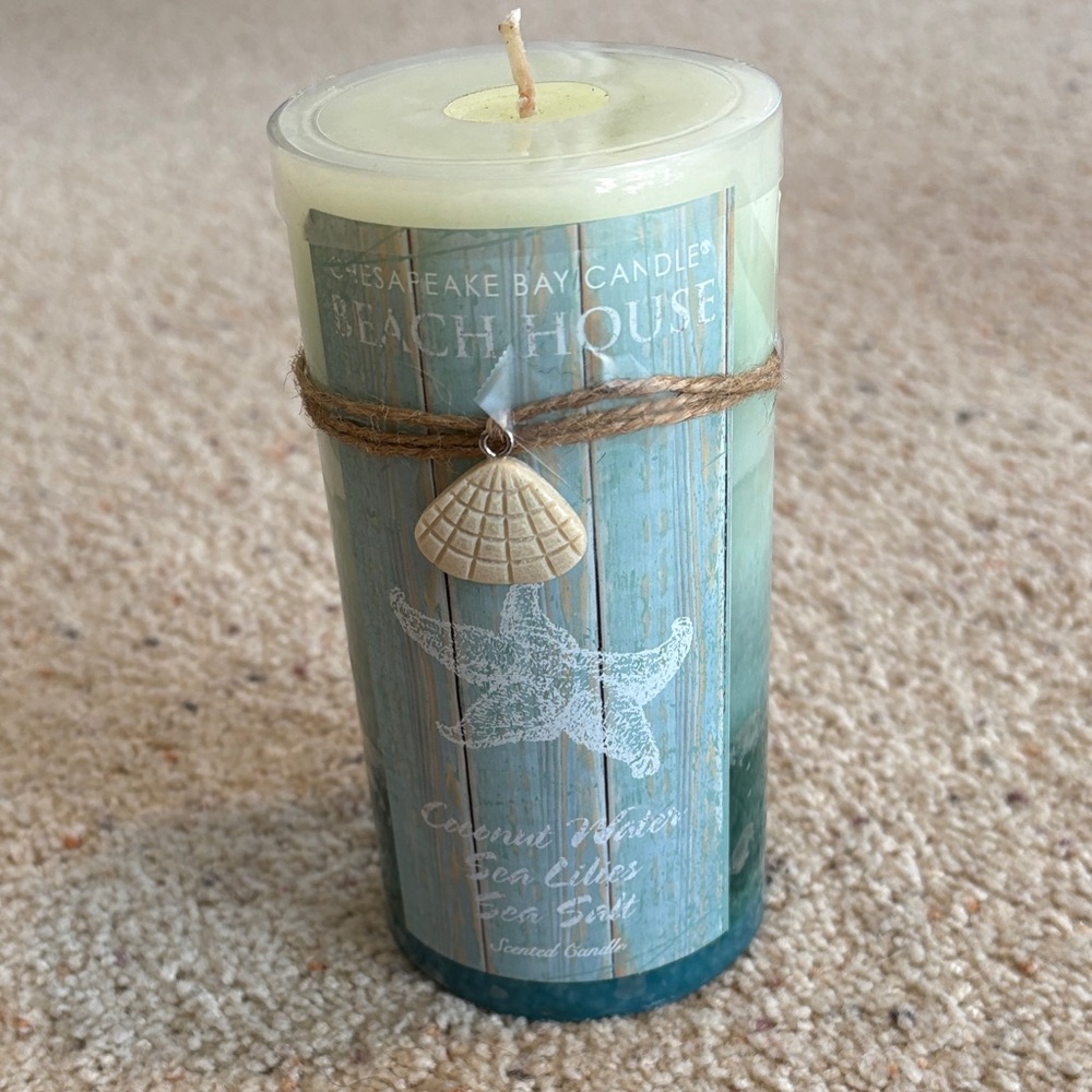 Chesapeake Bay Beach House Sea Lilies Candle